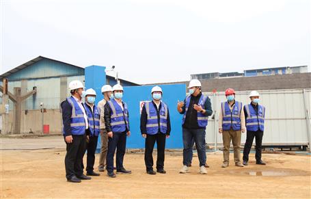 覃振華到第六分公司項目調(diào)研指導工作