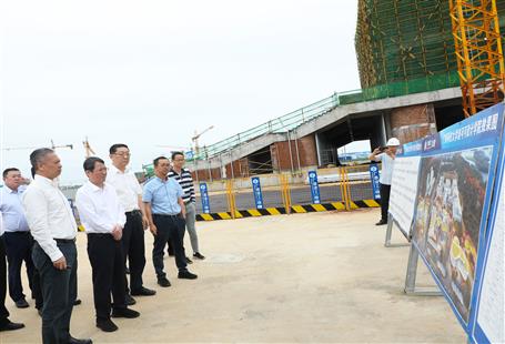柳州市委書記吳煒、市長張壯到第十二分公司項(xiàng)目調(diào)研指導(dǎo)