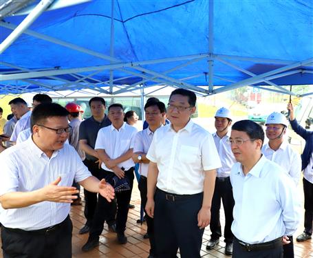 柳州市委書記吳煒、市長張壯到公司項目調(diào)研指導(dǎo)