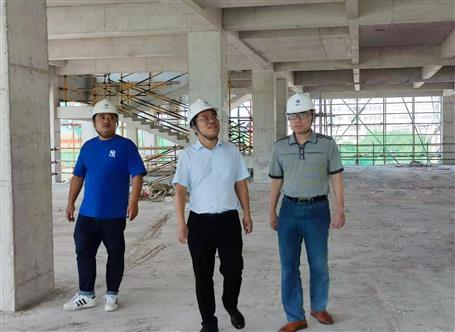 廖立波到分公司項(xiàng)目開(kāi)展第三季度和“雙節(jié)”前安全生產(chǎn)質(zhì)量綜合大檢查